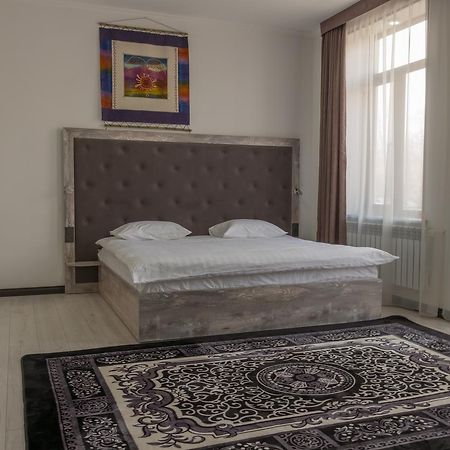 Home Guest Residence Bishkek Exterior foto