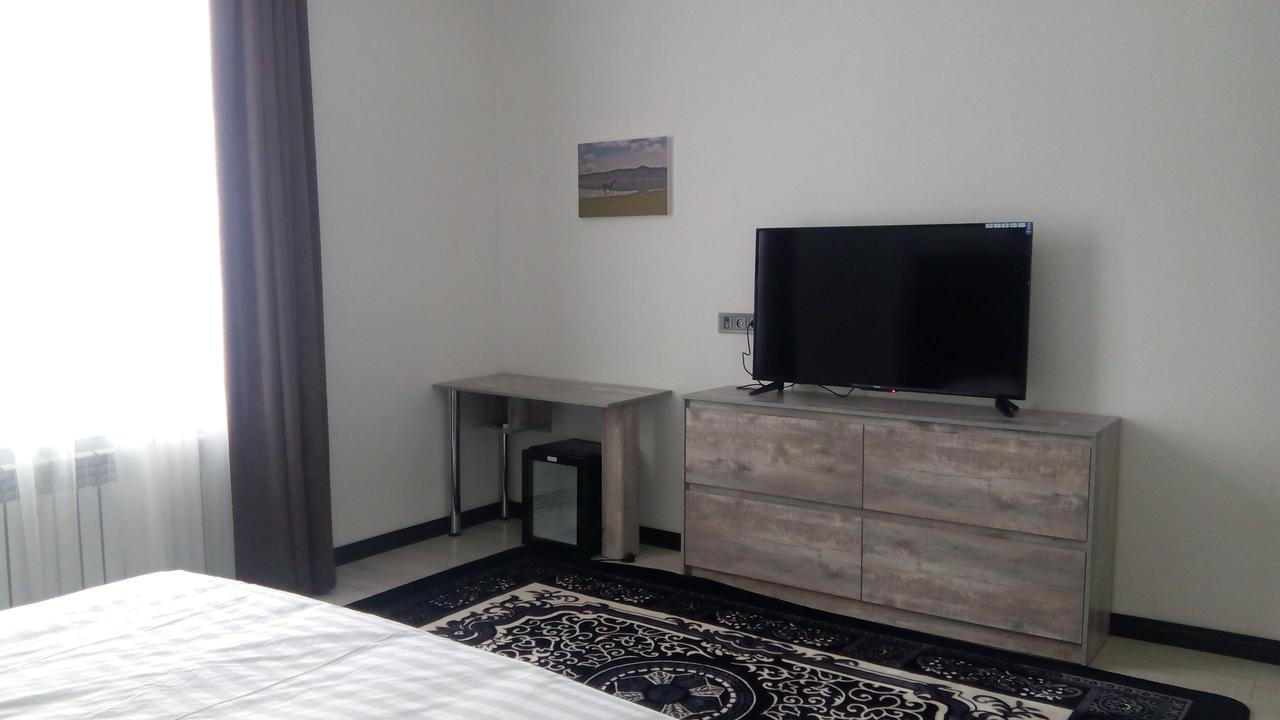 Home Guest Residence Bishkek Exterior foto