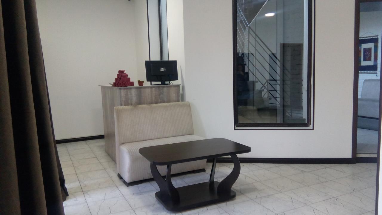 Home Guest Residence Bishkek Exterior foto
